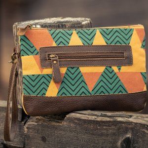 ANNGOTI Women's Wristlet Clutch Slim Wallet Bag with Cowhide Leather, Handmade